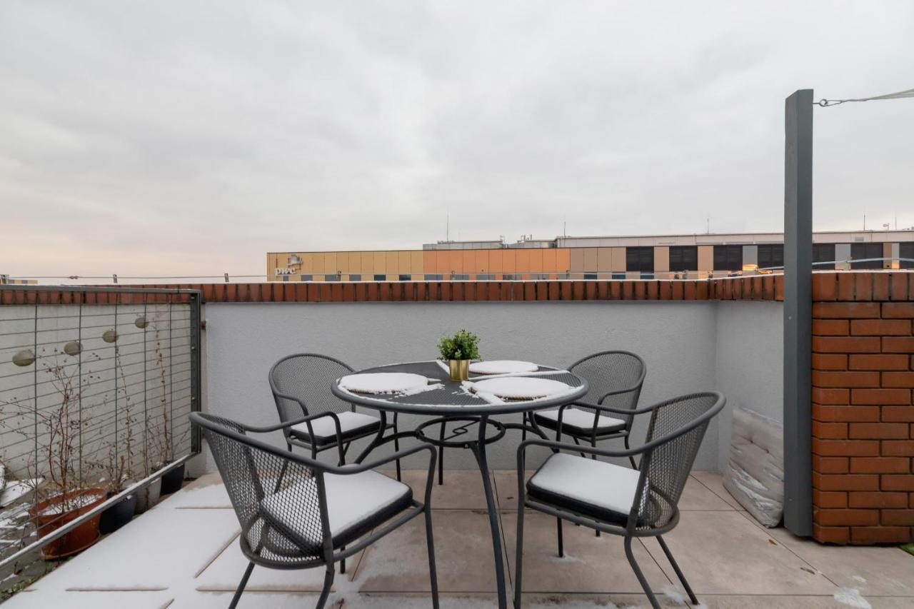 Politechnika Krakowska Apartment By Renters Prestige Exterior foto